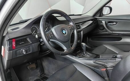 BMW 3 серия, 2010 год, 1 129 000 рублей, 14 фотография
