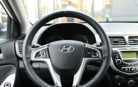 Hyundai Solaris II рестайлинг, 2013 год, 746 000 рублей, 10 фотография