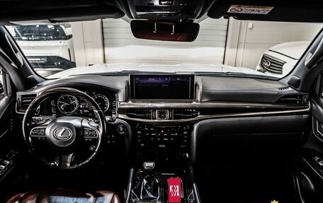 Lexus LX III, 2018 год, 9 298 000 рублей, 14 фотография