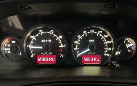 Chevrolet Niva I рестайлинг, 2017 год, 870 000 рублей, 17 фотография
