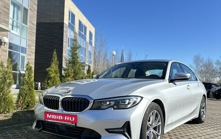 BMW 3 серия, 2019 год, 4 300 000 рублей, 9 фотография