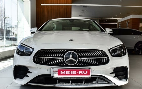 Mercedes-Benz E-Класс, 2020 год, 6 490 000 рублей, 2 фотография