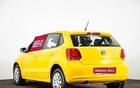 Volkswagen Polo VI (EU Market), 2011 год, 620 000 рублей, 4 фотография