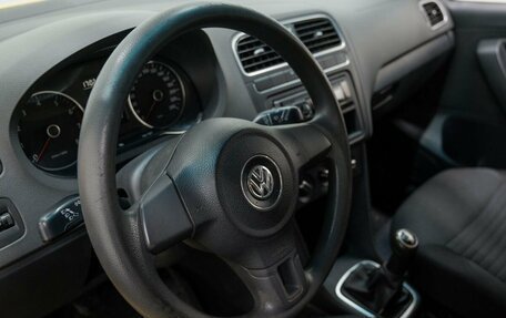 Volkswagen Polo VI (EU Market), 2011 год, 620 000 рублей, 19 фотография
