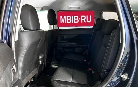 Mitsubishi Outlander III рестайлинг 3, 2019 год, 2 499 000 рублей, 16 фотография
