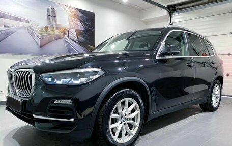 BMW X5, 2019 год, 6 770 000 рублей, 2 фотография