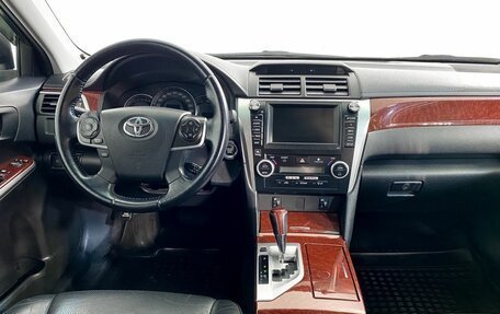 Toyota Camry, 2013 год, 1 849 000 рублей, 10 фотография