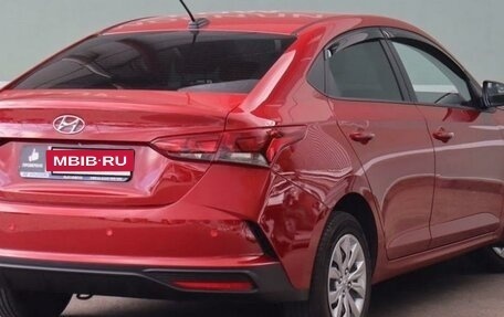Hyundai Solaris II рестайлинг, 2021 год, 1 820 000 рублей, 2 фотография