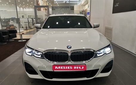 BMW 3 серия, 2021 год, 4 755 000 рублей, 14 фотография