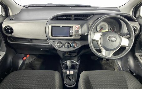 Toyota Vitz, 2016 год, 999 000 рублей, 13 фотография