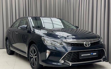 Toyota Camry, 2017 год, 2 690 000 рублей, 3 фотография