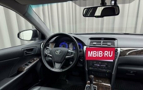 Toyota Camry, 2017 год, 2 690 000 рублей, 8 фотография