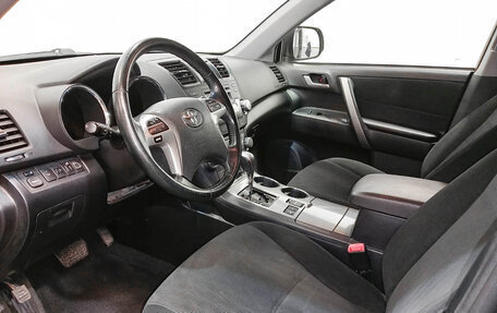 Toyota Highlander III, 2012 год, 2 475 000 рублей, 16 фотография