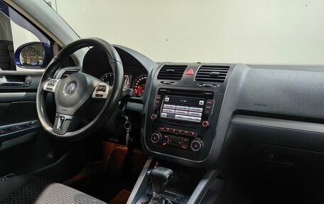 Volkswagen Jetta VI, 2009 год, 639 000 рублей, 14 фотография