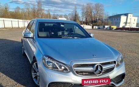 Mercedes-Benz E-Класс, 2013 год, 2 600 000 рублей, 13 фотография