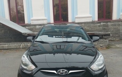 Hyundai Solaris II рестайлинг, 2013 год, 830 000 рублей, 1 фотография