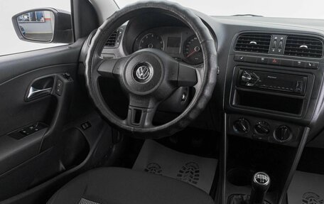 Volkswagen Polo VI (EU Market), 2011 год, 849 000 рублей, 12 фотография