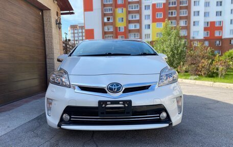 Toyota Prius, 2014 год, 1 550 000 рублей, 2 фотография