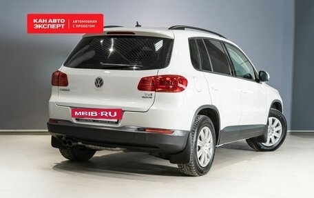 Volkswagen Tiguan I, 2011 год, 1 180 800 рублей, 2 фотография