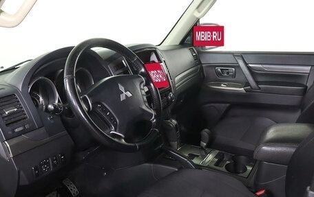 Mitsubishi Pajero IV, 2014 год, 3 070 000 рублей, 16 фотография