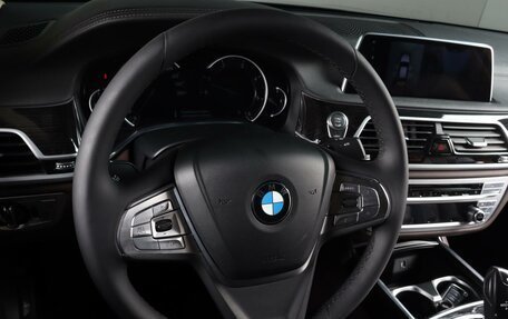 BMW 7 серия, 2017 год, 3 819 000 рублей, 19 фотография