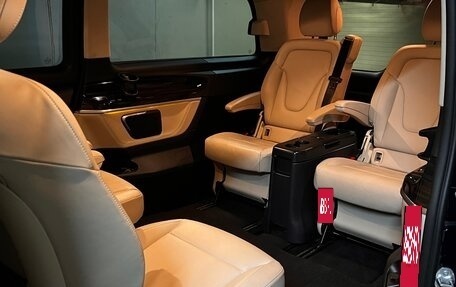 Mercedes-Benz V-Класс, 2019 год, 6 700 000 рублей, 6 фотография
