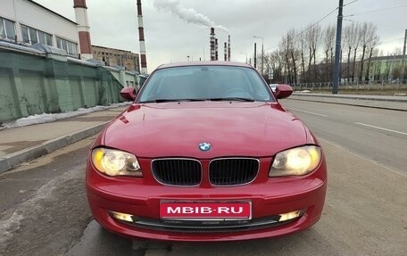 BMW 1 серия, 2010 год, 650 000 рублей, 1 фотография