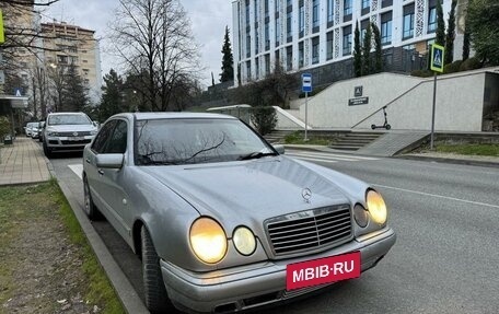 Mercedes-Benz E-Класс, 1995 год, 330 000 рублей, 9 фотография
