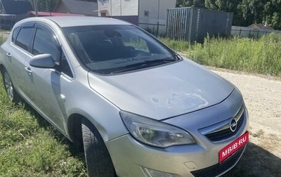 Opel Astra J, 2010 год, 650 000 рублей, 1 фотография
