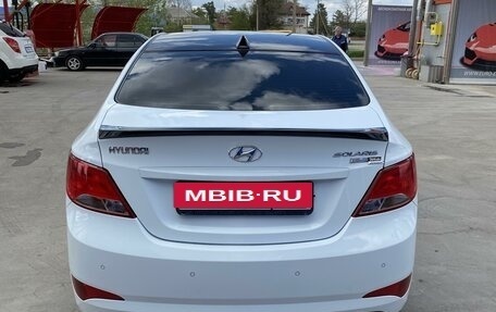 Hyundai Solaris II рестайлинг, 2015 год, 1 450 000 рублей, 5 фотография
