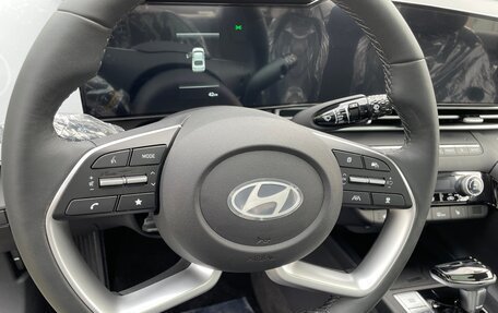 Hyundai Elantra, 2024 год, 2 570 000 рублей, 26 фотография