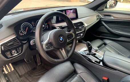 BMW 5 серия, 2019 год, 5 300 000 рублей, 10 фотография
