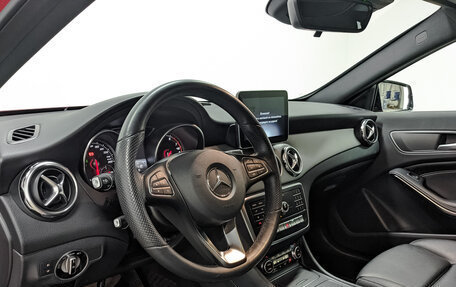 Mercedes-Benz GLA, 2019 год, 2 830 000 рублей, 3 фотография