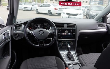 Volkswagen Golf VII, 2019 год, 1 789 000 рублей, 6 фотография