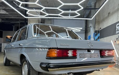 Mercedes-Benz W123, 1981 год, 1 200 000 рублей, 13 фотография