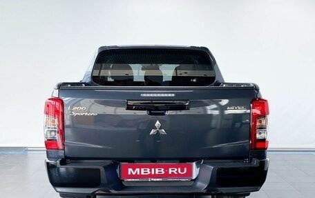 Mitsubishi L200, 2023 год, 5 095 000 рублей, 17 фотография