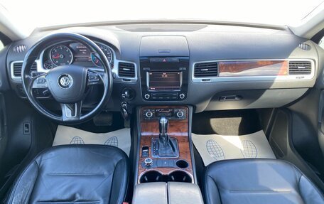 Volkswagen Touareg III, 2011 год, 2 139 000 рублей, 10 фотография