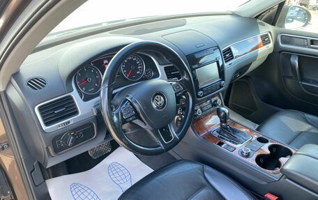 Volkswagen Touareg III, 2011 год, 2 139 000 рублей, 9 фотография