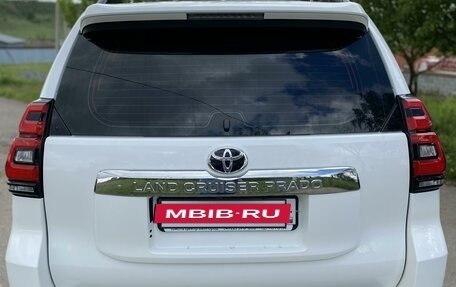 Toyota Land Cruiser Prado 150 рестайлинг 2, 2017 год, 5 600 000 рублей, 7 фотография