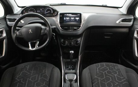 Peugeot 2008 II, 2014 год, 1 099 000 рублей, 10 фотография