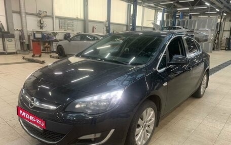 Opel Astra J, 2014 год, 1 039 000 рублей, 1 фотография