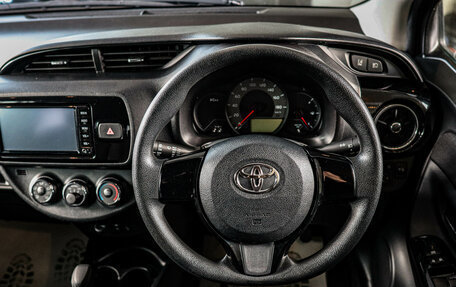 Toyota Vitz, 2018 год, 1 079 000 рублей, 7 фотография