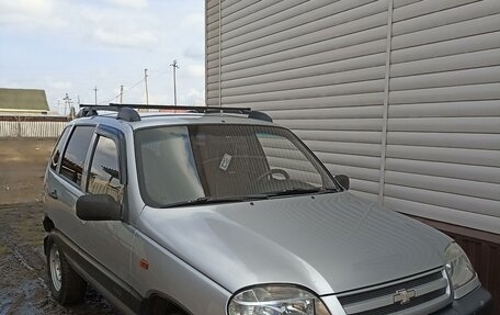 Chevrolet Niva I рестайлинг, 2006 год, 330 000 рублей, 2 фотография