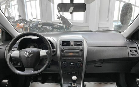 Toyota Corolla, 2010 год, 1 130 000 рублей, 10 фотография