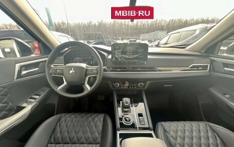 Mitsubishi Outlander, 2023 год, 4 329 000 рублей, 13 фотография