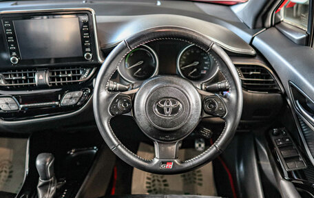 Toyota C-HR I рестайлинг, 2020 год, 2 549 000 рублей, 15 фотография