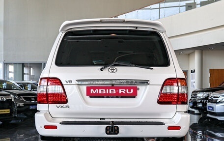 Toyota Land Cruiser 100 рестайлинг 2, 2007 год, 2 899 000 рублей, 6 фотография