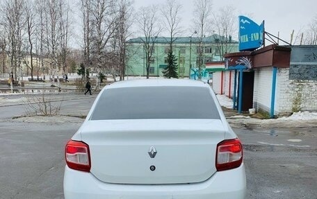 Renault Logan II, 2015 год, 330 000 рублей, 4 фотография