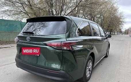 Toyota Sienna, 2021 год, 4 500 000 рублей, 4 фотография