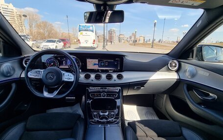 Mercedes-Benz E-Класс, 2018 год, 2 990 000 рублей, 9 фотография